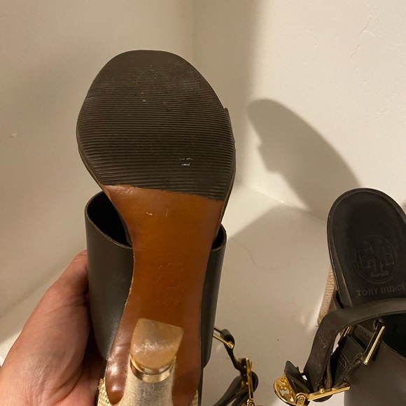 Tory Burch Open Toe Sandal Heels - Picture 4 of 9